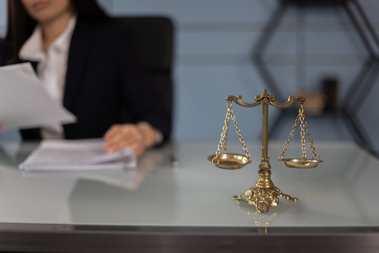 Engager un avocat : les réponses à vos questions